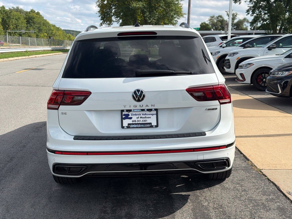 2023 Volkswagen Tiguan SE R-Line Black