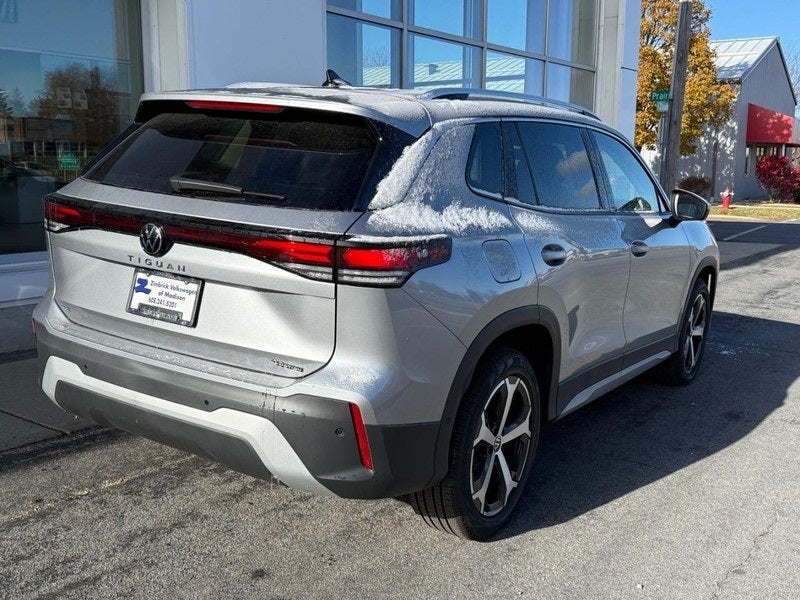 2025 Volkswagen Tiguan 2.0T SE