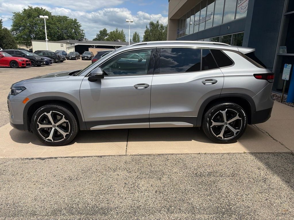 2025 Volkswagen Tiguan SE