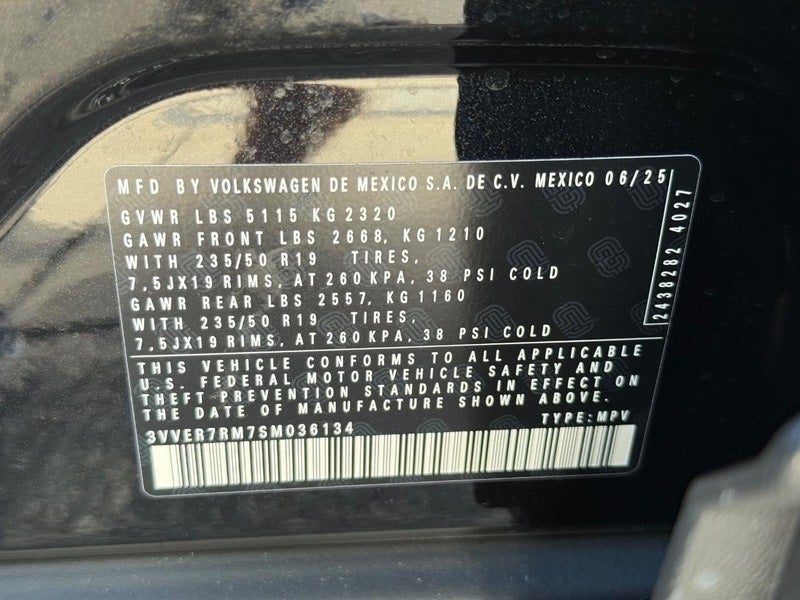 2025 Volkswagen Tiguan 2.0T SE