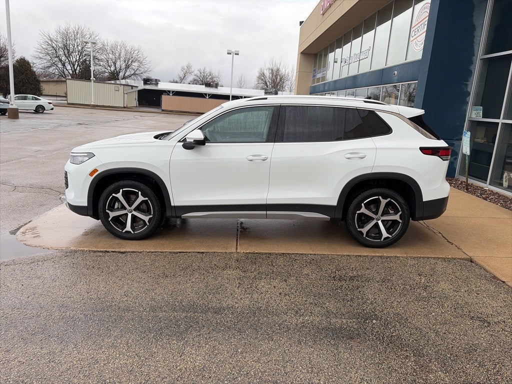 2025 Volkswagen Tiguan 2.0T SE