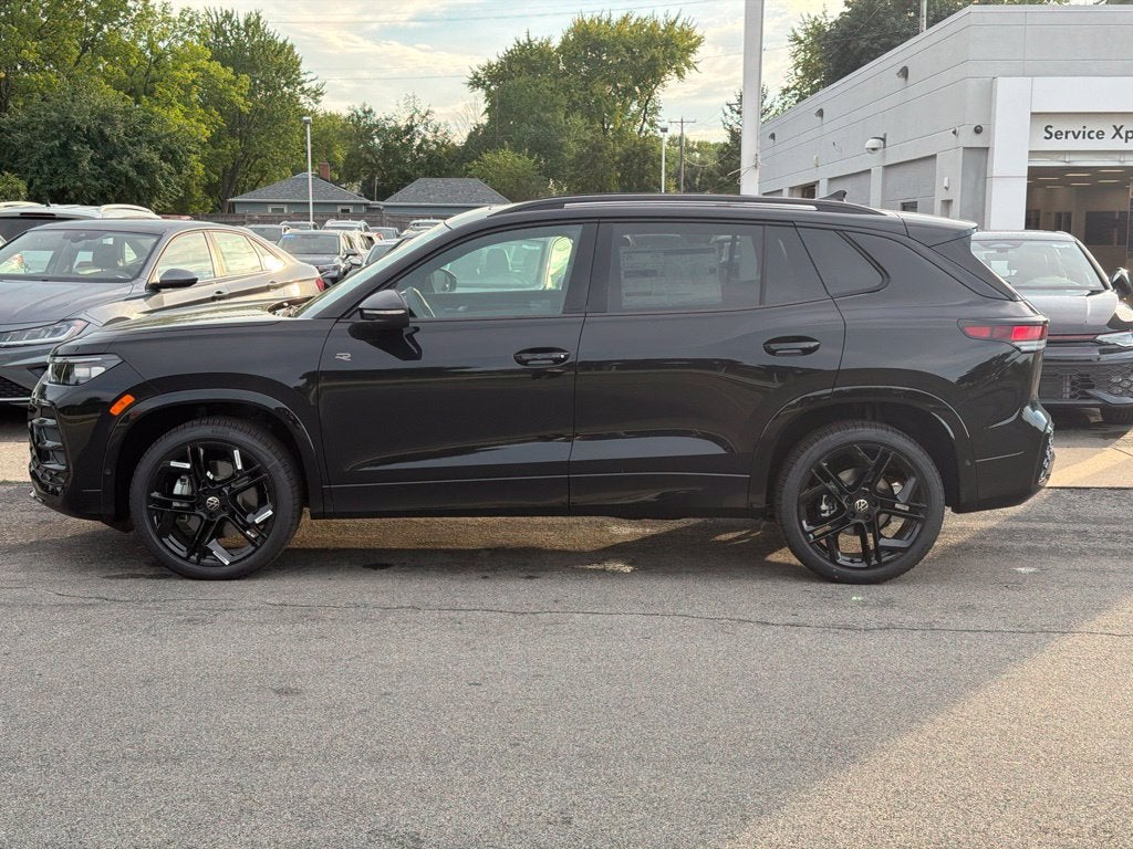2026 Volkswagen Tiguan SE R-Line Black