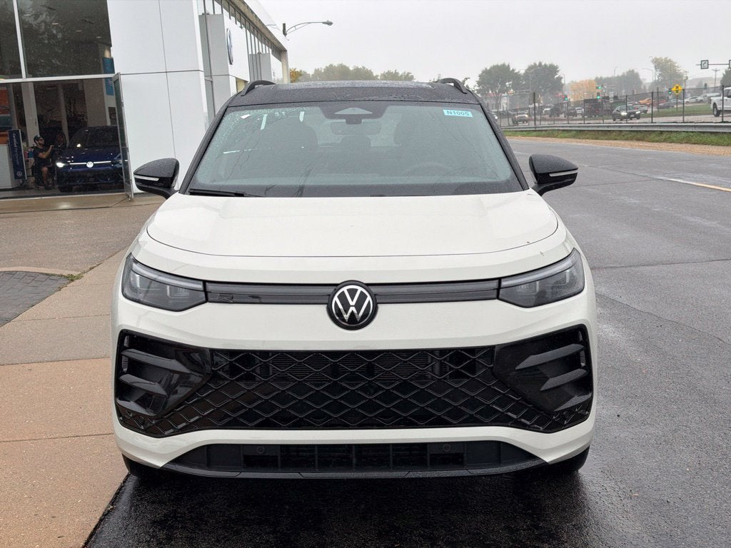 2026 Volkswagen Tiguan SE R-Line Black