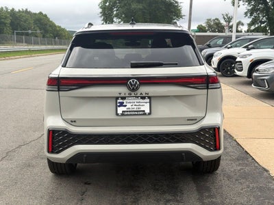 2026 Volkswagen Tiguan SE R-Line Black