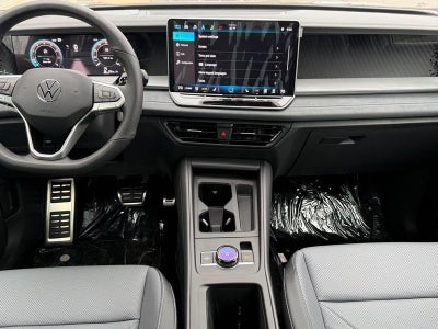 2025 Volkswagen Tiguan 2.0T SE R-Line Black