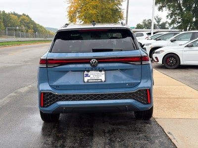 2026 Volkswagen Tiguan SE R-Line Black