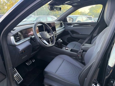 2026 Volkswagen Tiguan SE R-Line Black