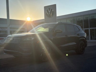 2026 Volkswagen Tiguan SE R-Line Black