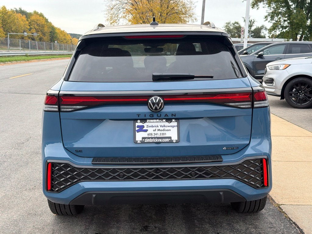 2026 Volkswagen Tiguan SE R-Line Black