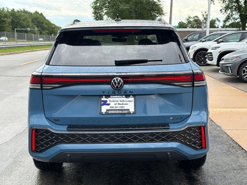 2026 Volkswagen Tiguan SE R-Line Black