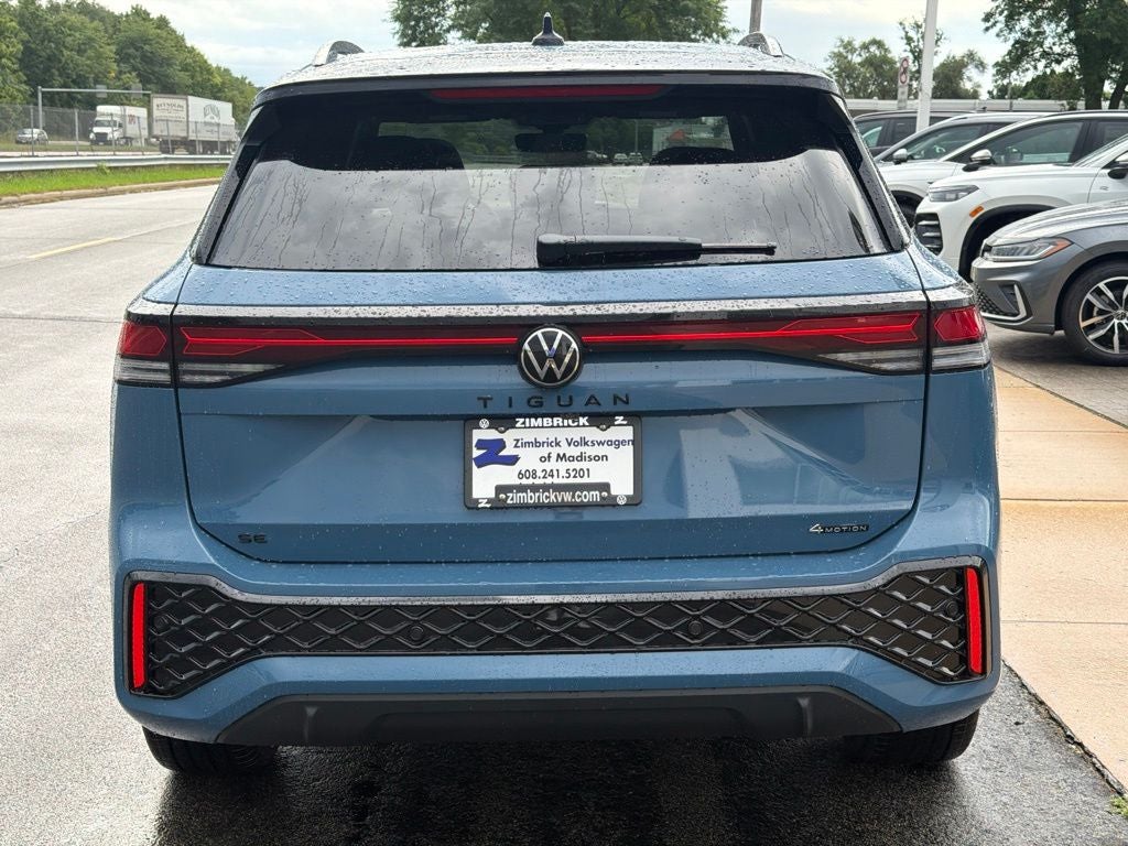 2026 Volkswagen Tiguan SE R-Line Black