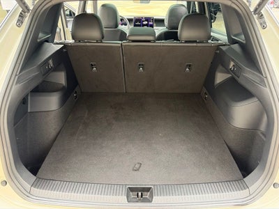 2025 Volkswagen Tiguan SE R-Line Black