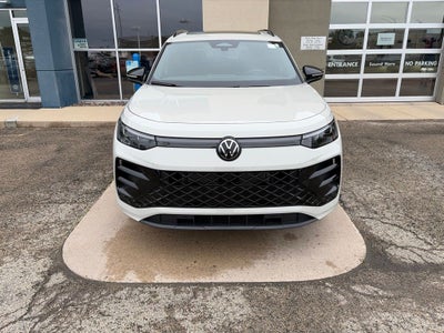 2025 Volkswagen Tiguan SE R-Line Black