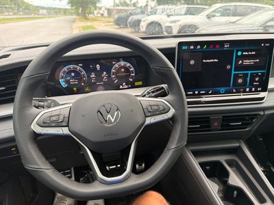 2026 Volkswagen Tiguan SE R-Line Black
