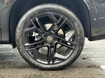 2026 Volkswagen Tiguan SE R-Line Black