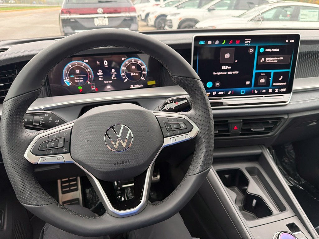 2026 Volkswagen Tiguan SE R-Line Black