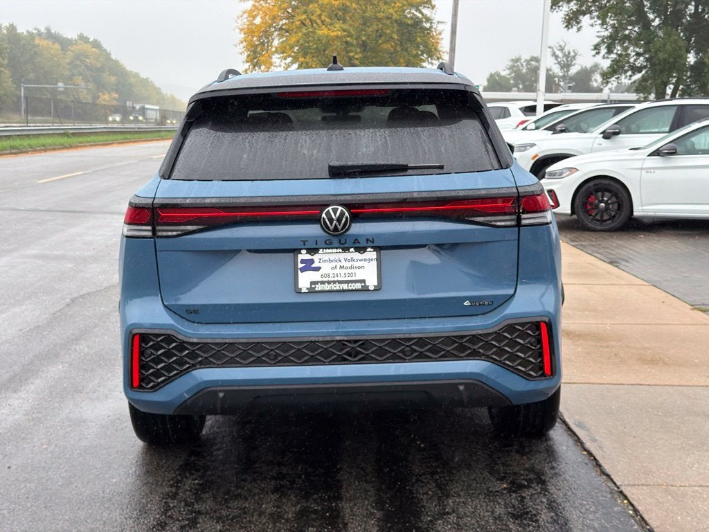 2026 Volkswagen Tiguan SE R-Line Black