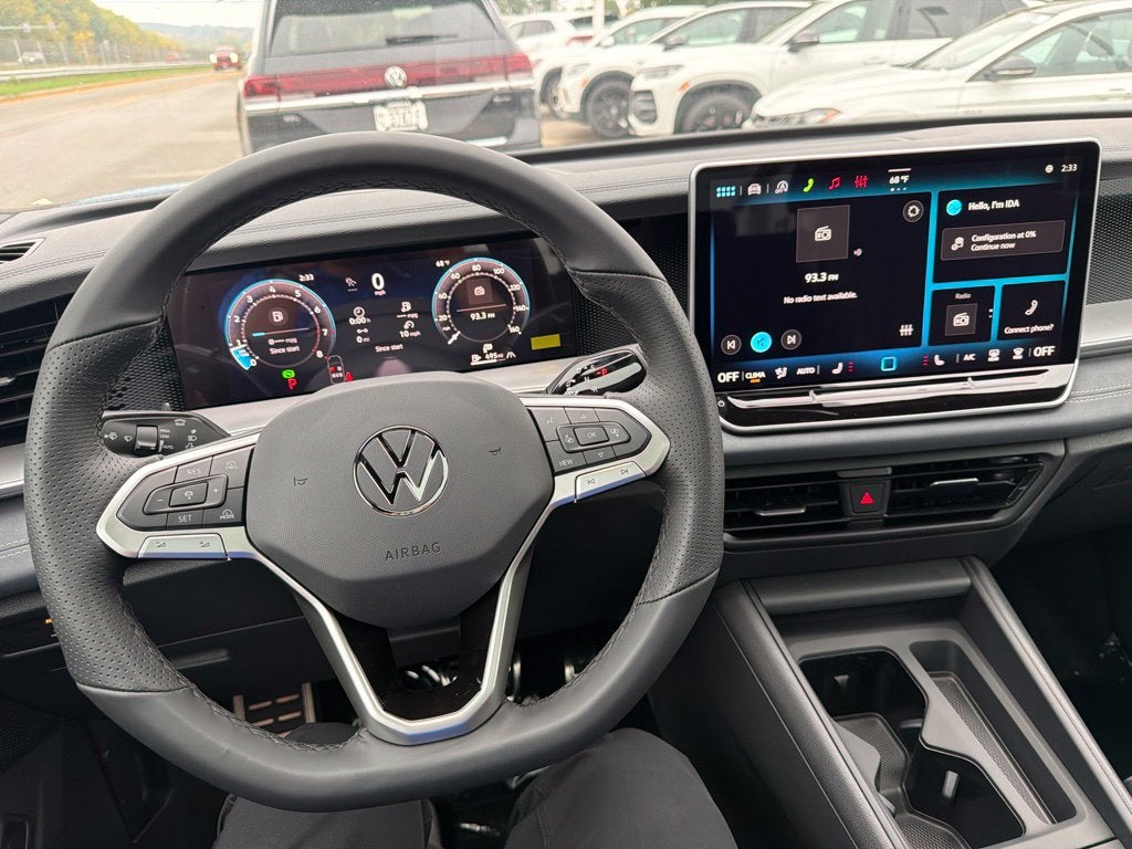 2026 Volkswagen Tiguan SE R-Line Black