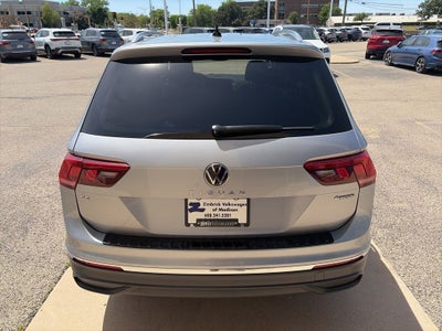 2023 Volkswagen Tiguan SE