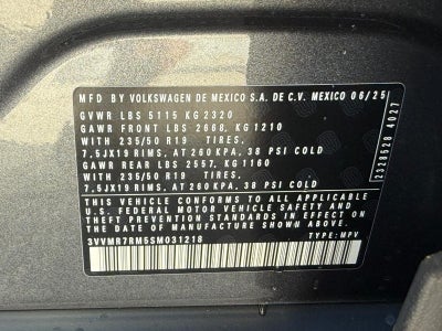 2025 Volkswagen Tiguan 2.0T SE
