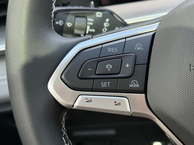 2025 Volkswagen Tiguan 2.0T SE