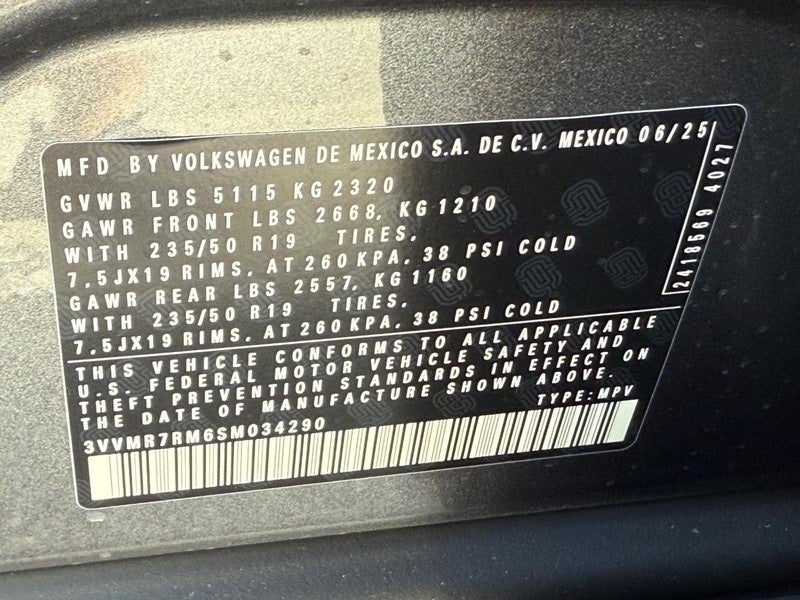 2025 Volkswagen Tiguan 2.0T SE