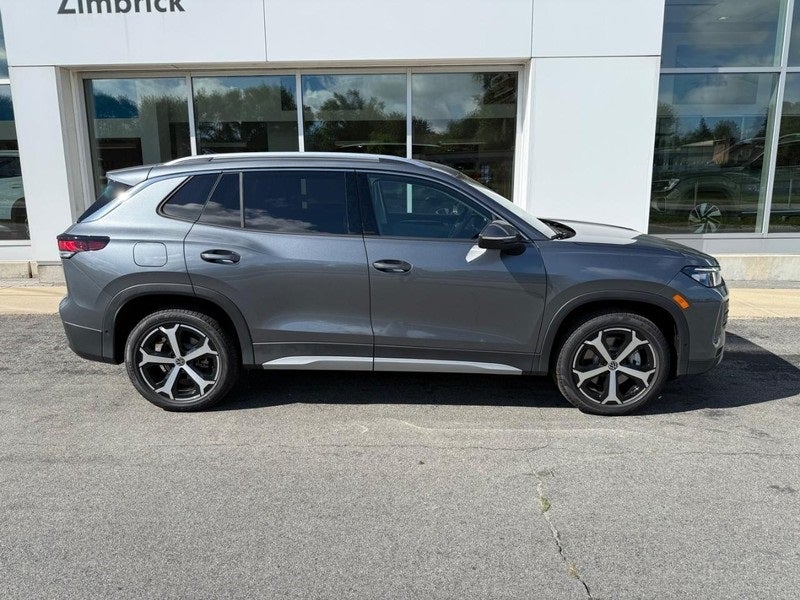 2025 Volkswagen Tiguan 2.0T SE