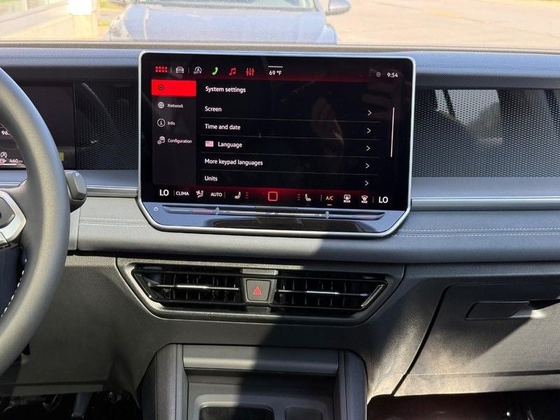2026 Volkswagen Tiguan 2.0T SE