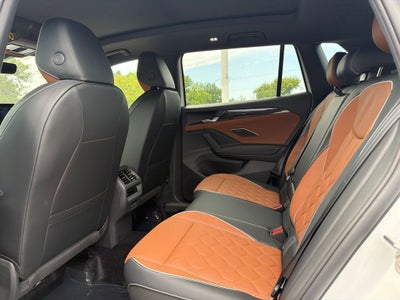 2026 Volkswagen Tiguan 2.0T SEL R-Line