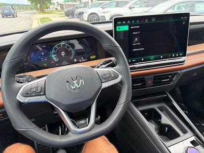 2026 Volkswagen Tiguan 2.0T SEL R-Line