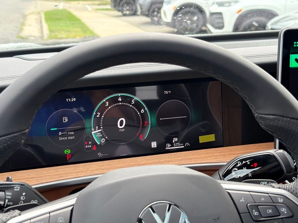 2026 Volkswagen Tiguan 2.0T SEL R-Line