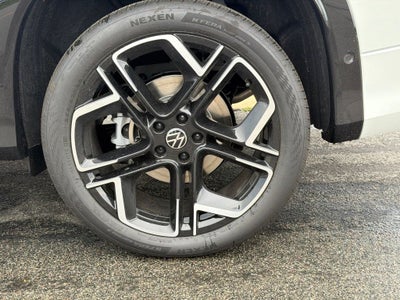 2026 Volkswagen Tiguan 2.0T SEL R-Line