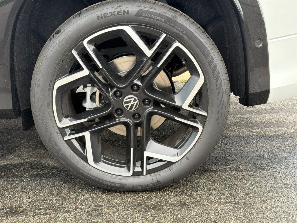 2026 Volkswagen Tiguan 2.0T SEL R-Line