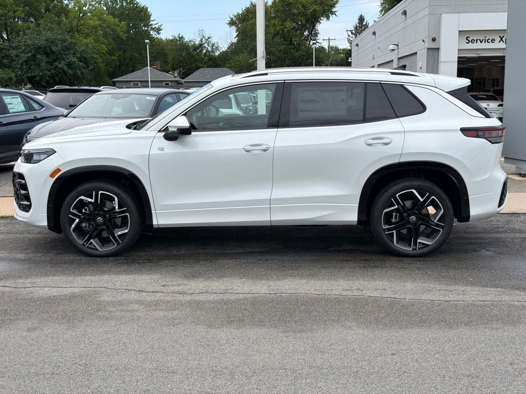 2026 Volkswagen Tiguan 2.0T SEL R-Line