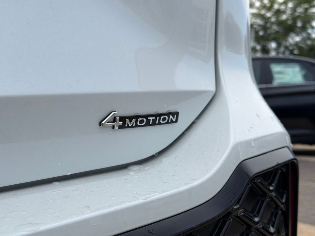 2026 Volkswagen Tiguan 2.0T SEL R-Line