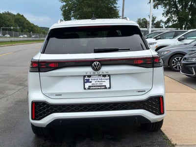 2026 Volkswagen Tiguan 2.0T SEL R-Line
