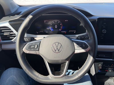 2025 Volkswagen Taos 1.5T SE