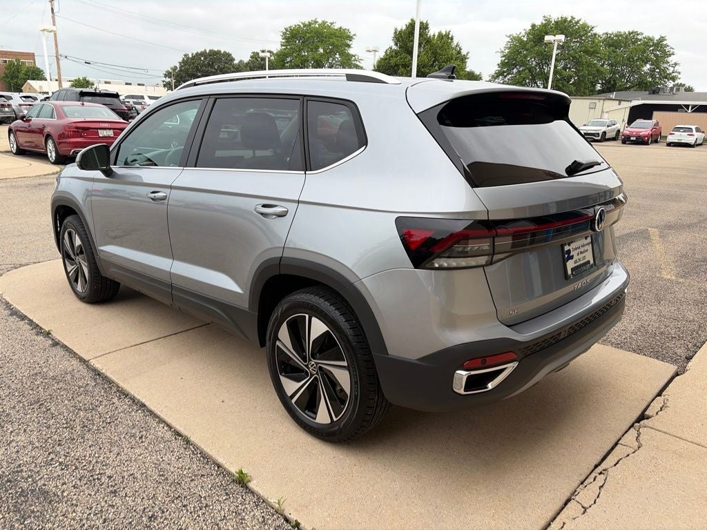 2025 Volkswagen Taos 1.5T SE