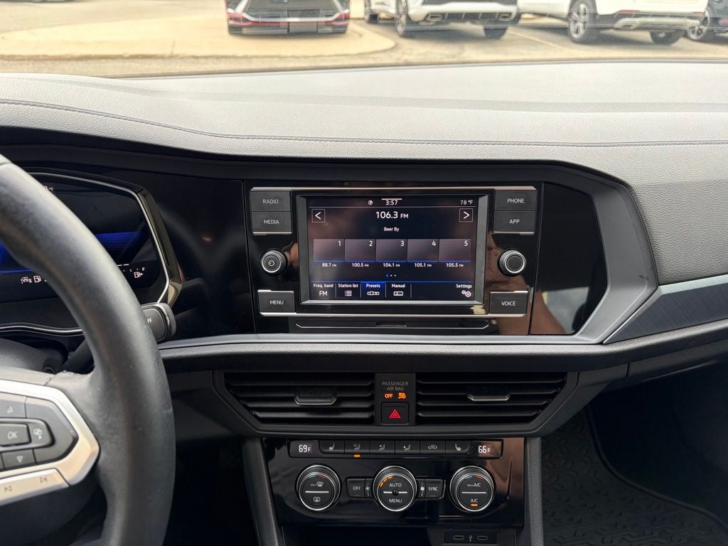 2023 Volkswagen Jetta 1.5T SE
