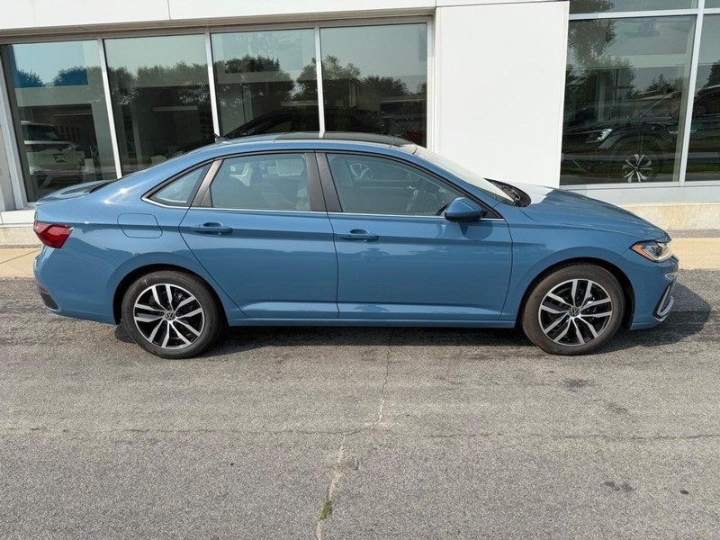 2025 Volkswagen Jetta 1.5T SE