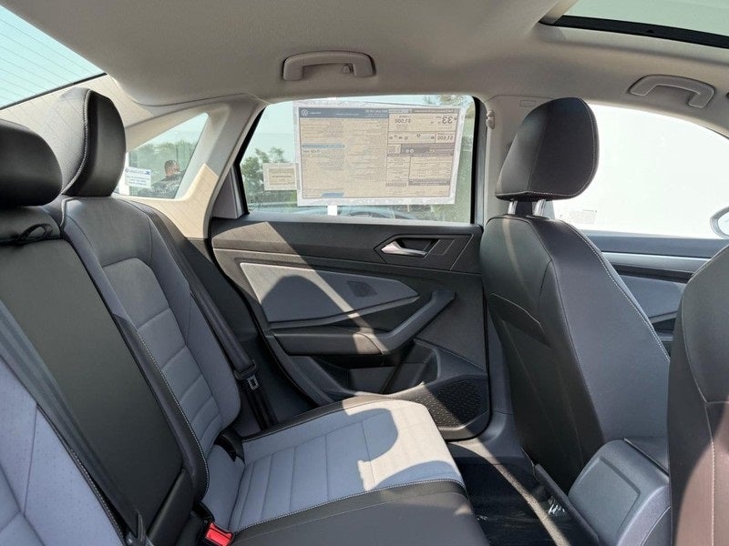 2025 Volkswagen Jetta 1.5T SE