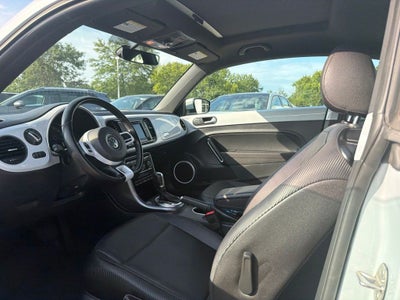 2019 Volkswagen Beetle SE
