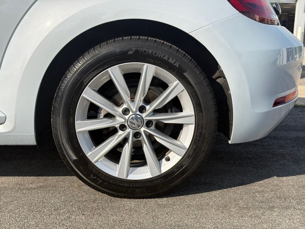 2019 Volkswagen Beetle SE