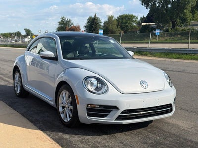2019 Volkswagen Beetle SE
