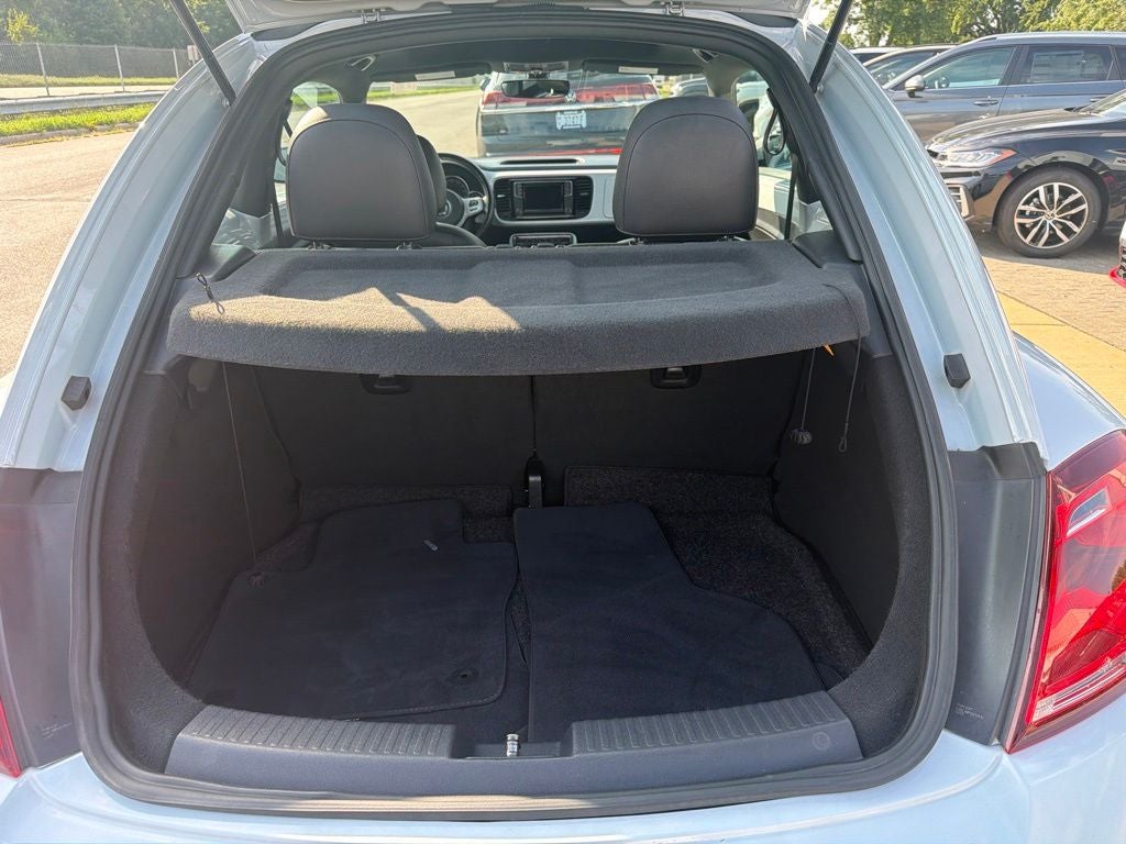 2019 Volkswagen Beetle SE