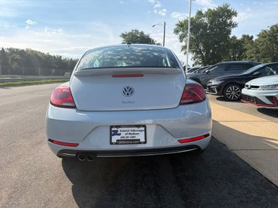 2019 Volkswagen Beetle SE