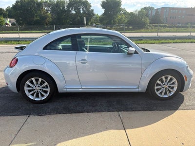 2019 Volkswagen Beetle SE