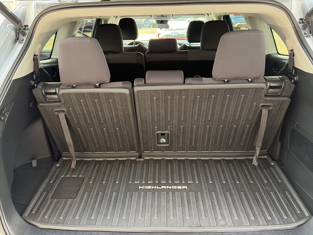 2023 Toyota Highlander Hybrid LE