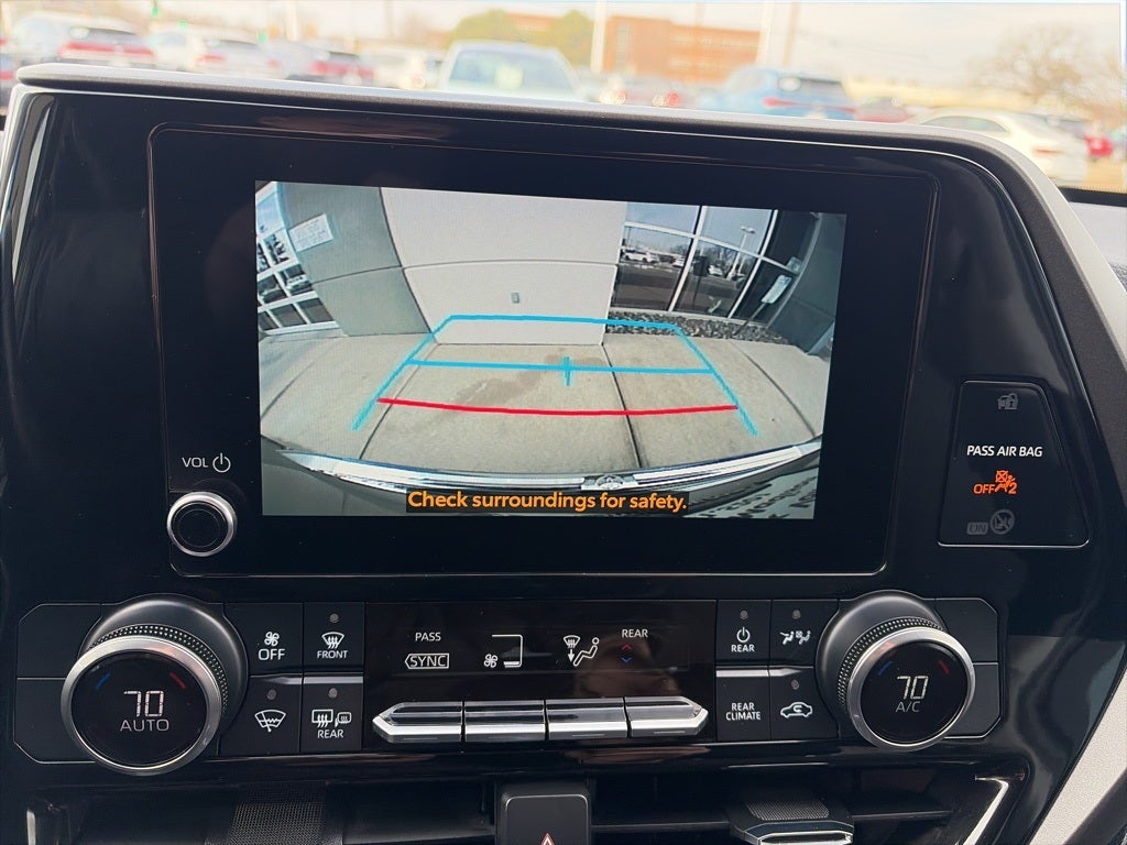 2023 Toyota Highlander Hybrid LE