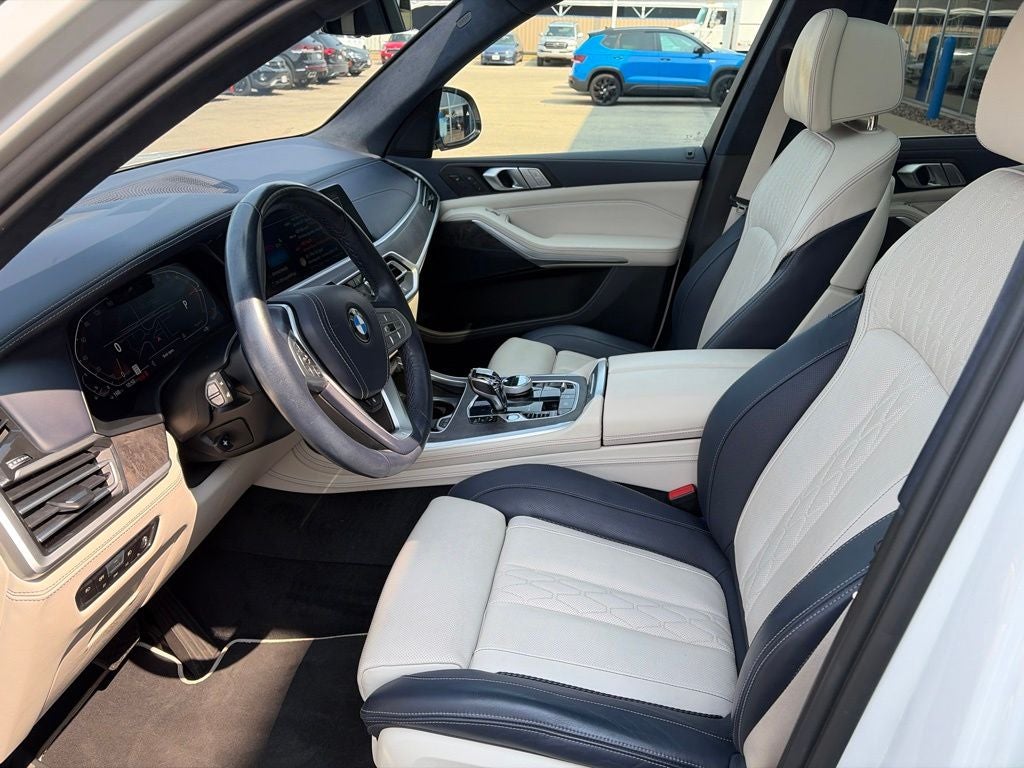 2022 BMW X7 xDrive40i